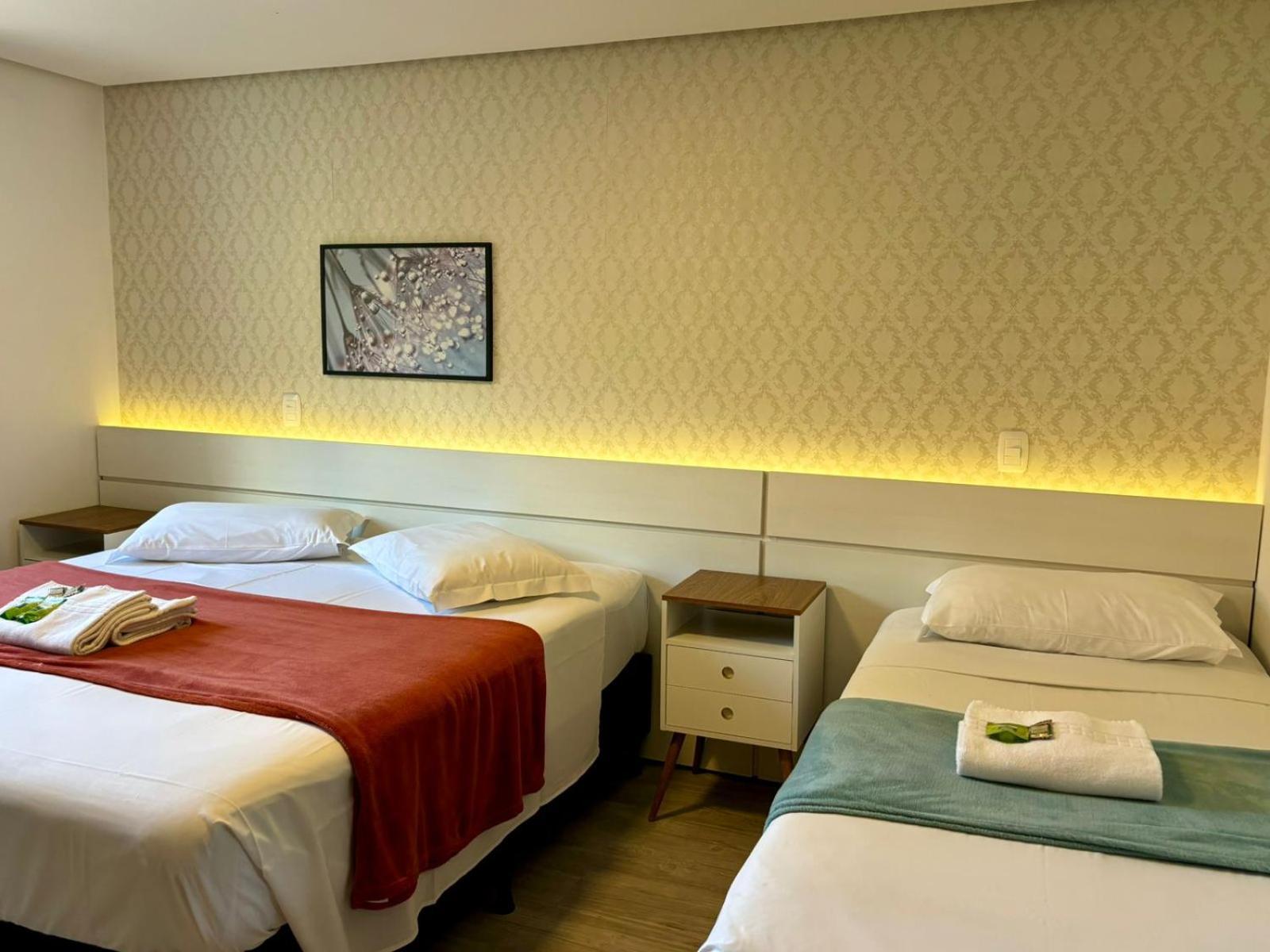Hotel Golden Hills 卡内拉 外观 照片
