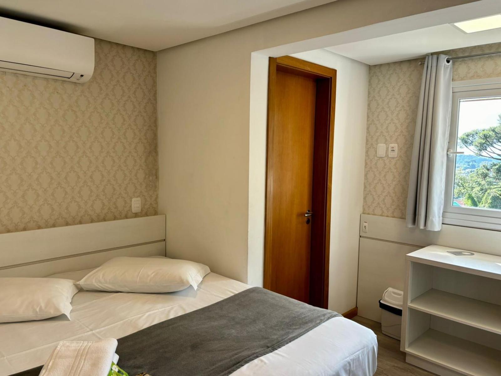 Hotel Golden Hills 卡内拉 外观 照片