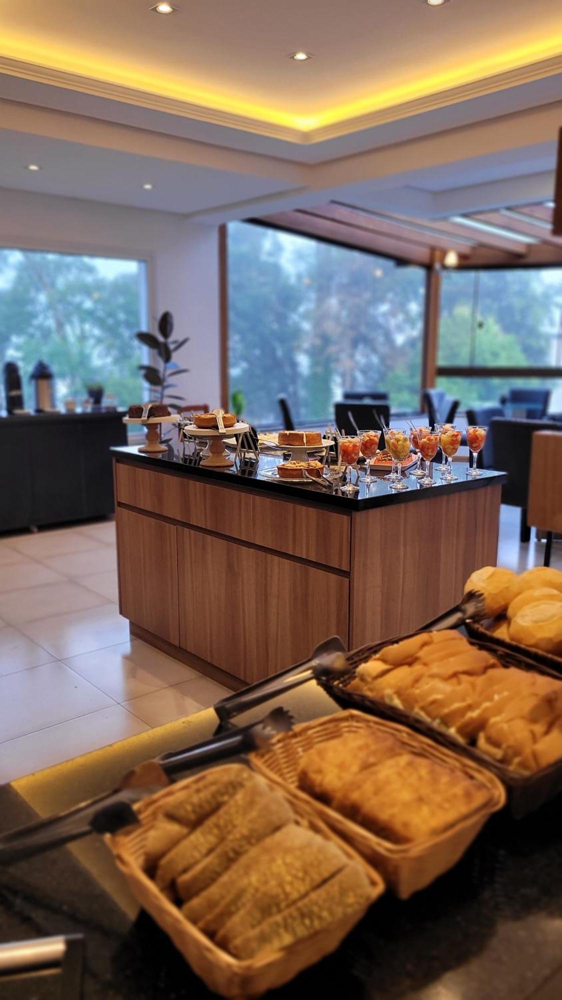 Hotel Golden Hills 卡内拉 外观 照片