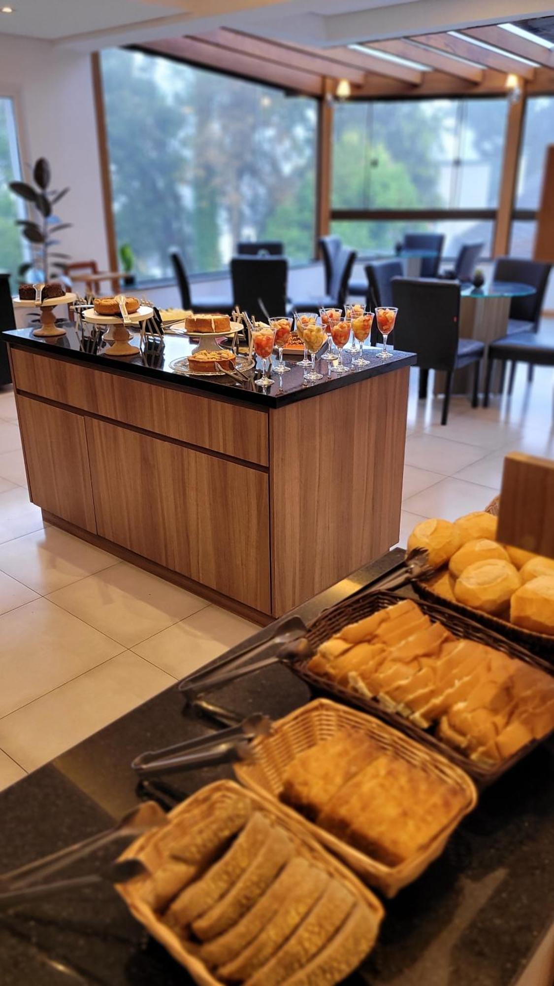 Hotel Golden Hills 卡内拉 外观 照片